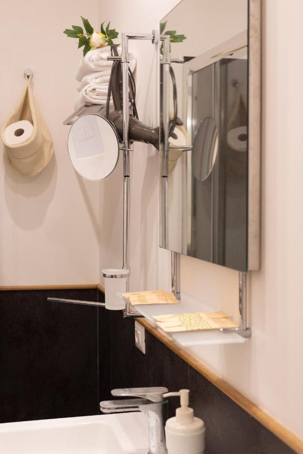 Pignatelli Rooms Наполи Екстериор снимка