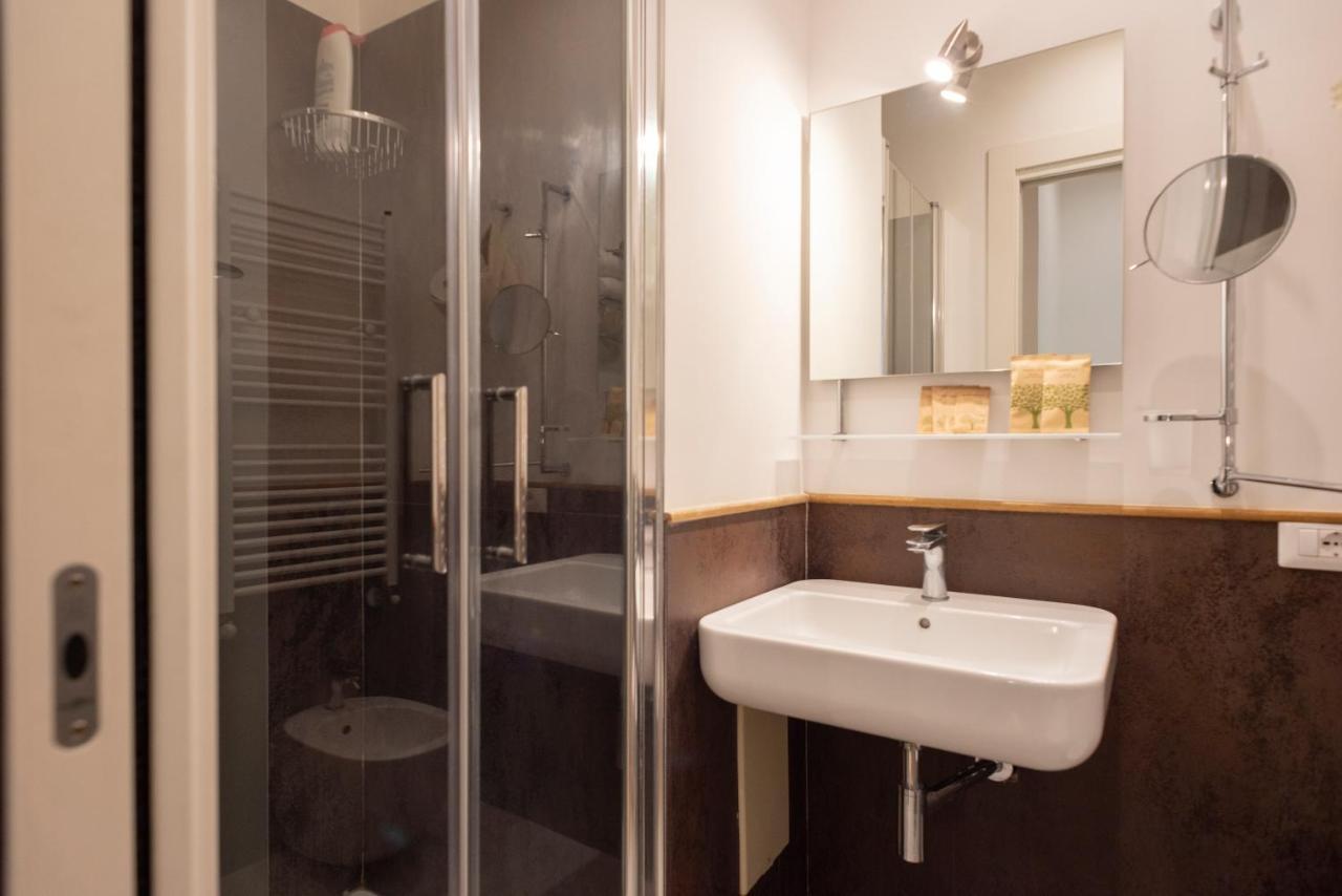 Pignatelli Rooms Наполи Екстериор снимка