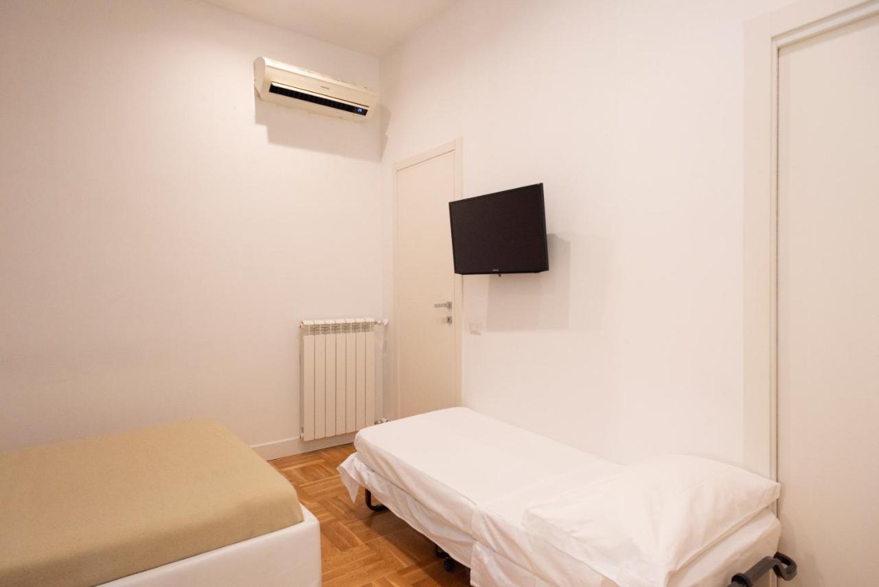 Pignatelli Rooms Наполи Екстериор снимка