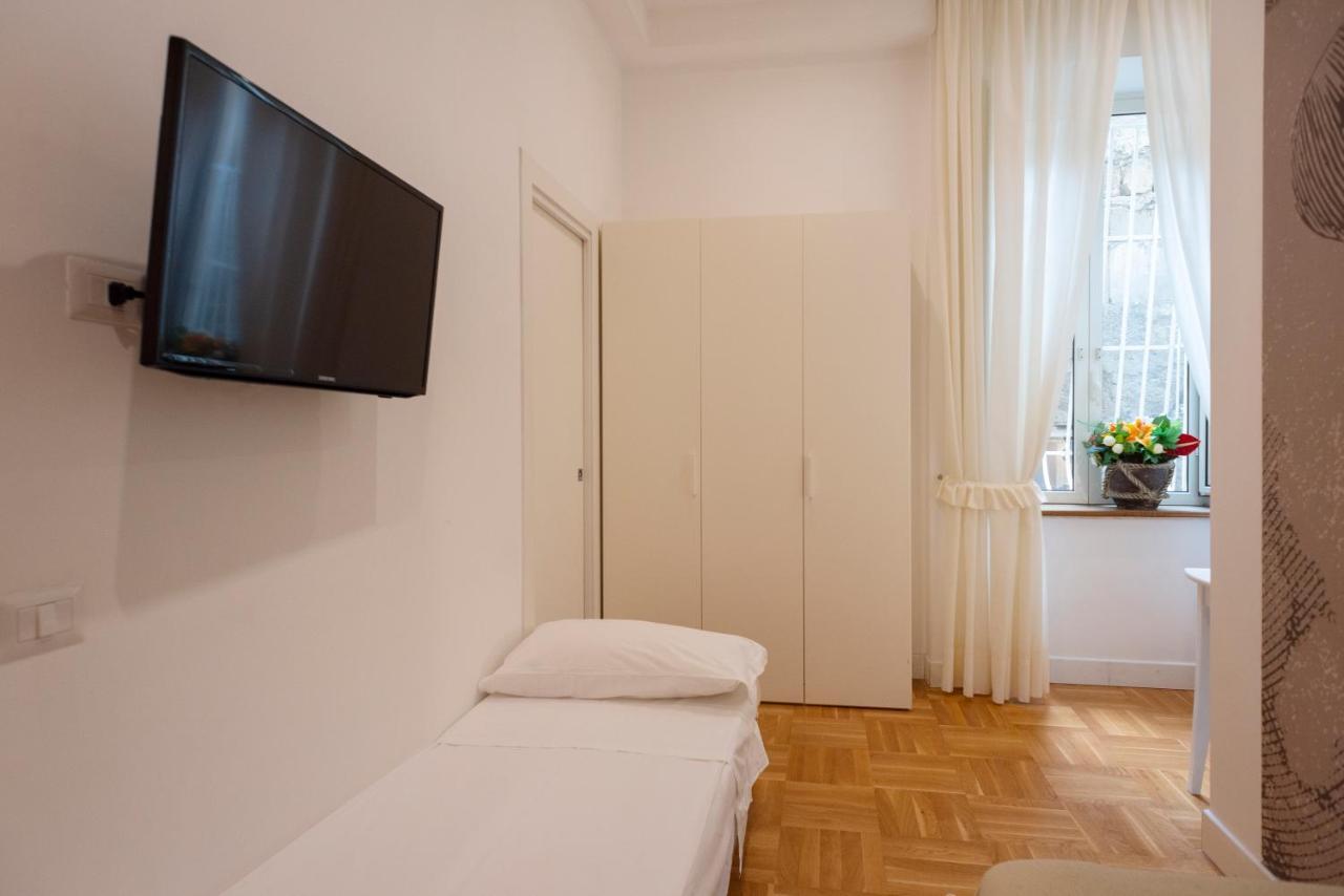 Pignatelli Rooms Наполи Екстериор снимка