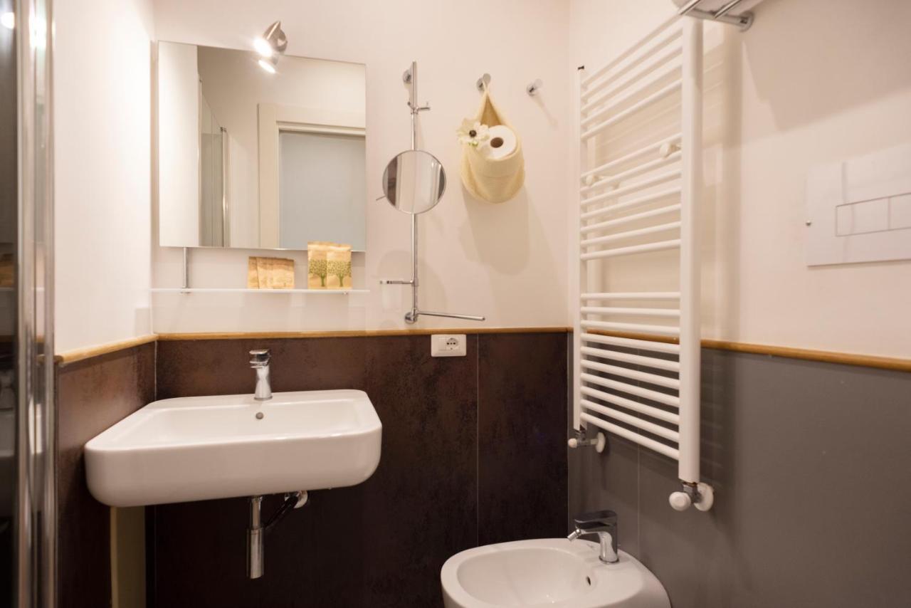 Pignatelli Rooms Наполи Екстериор снимка
