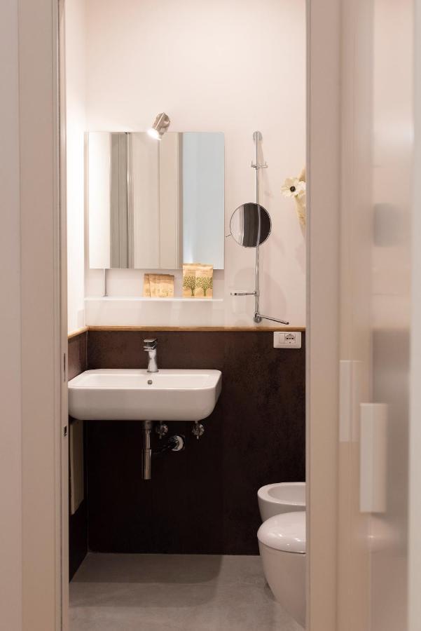 Pignatelli Rooms Наполи Екстериор снимка