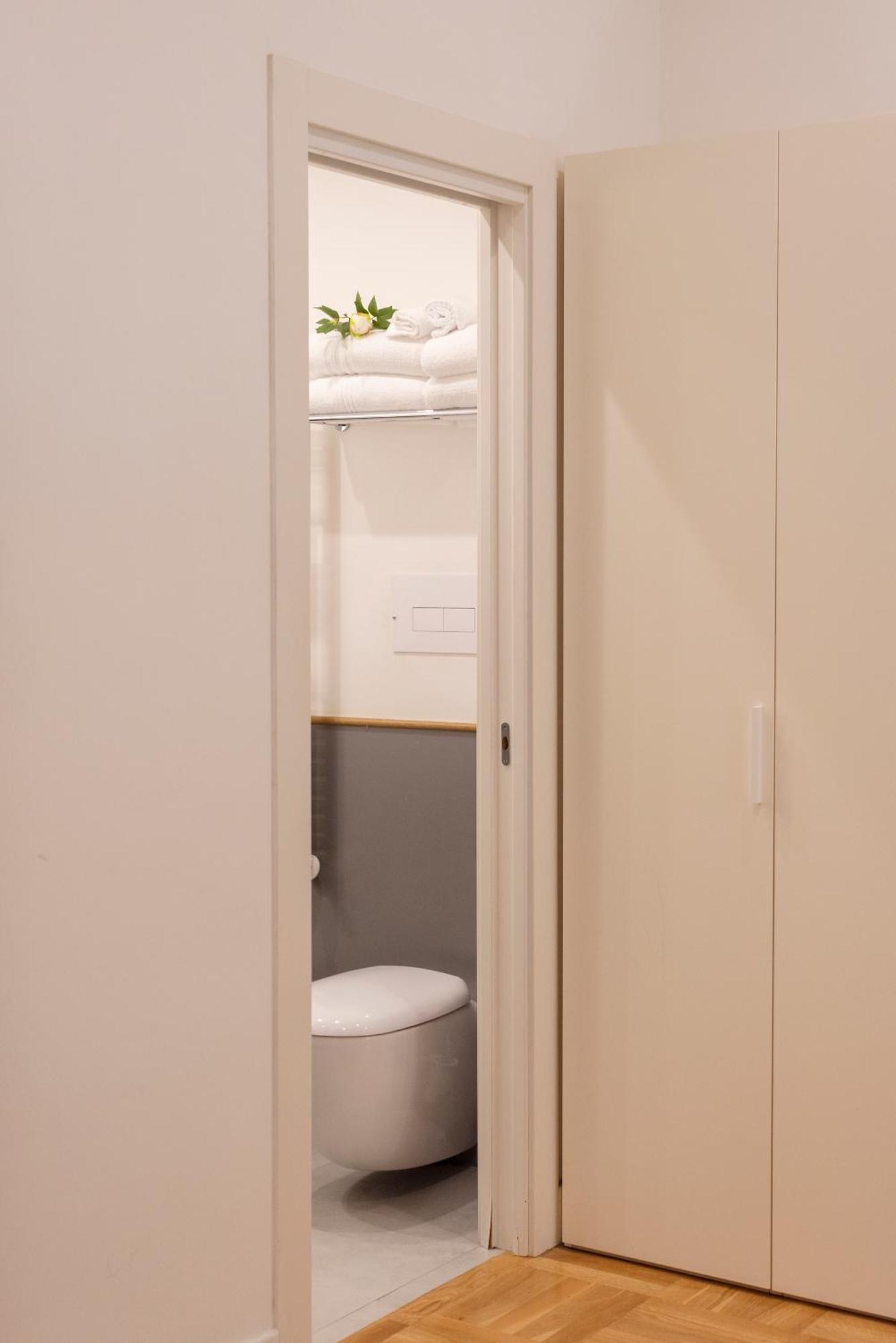 Pignatelli Rooms Наполи Екстериор снимка