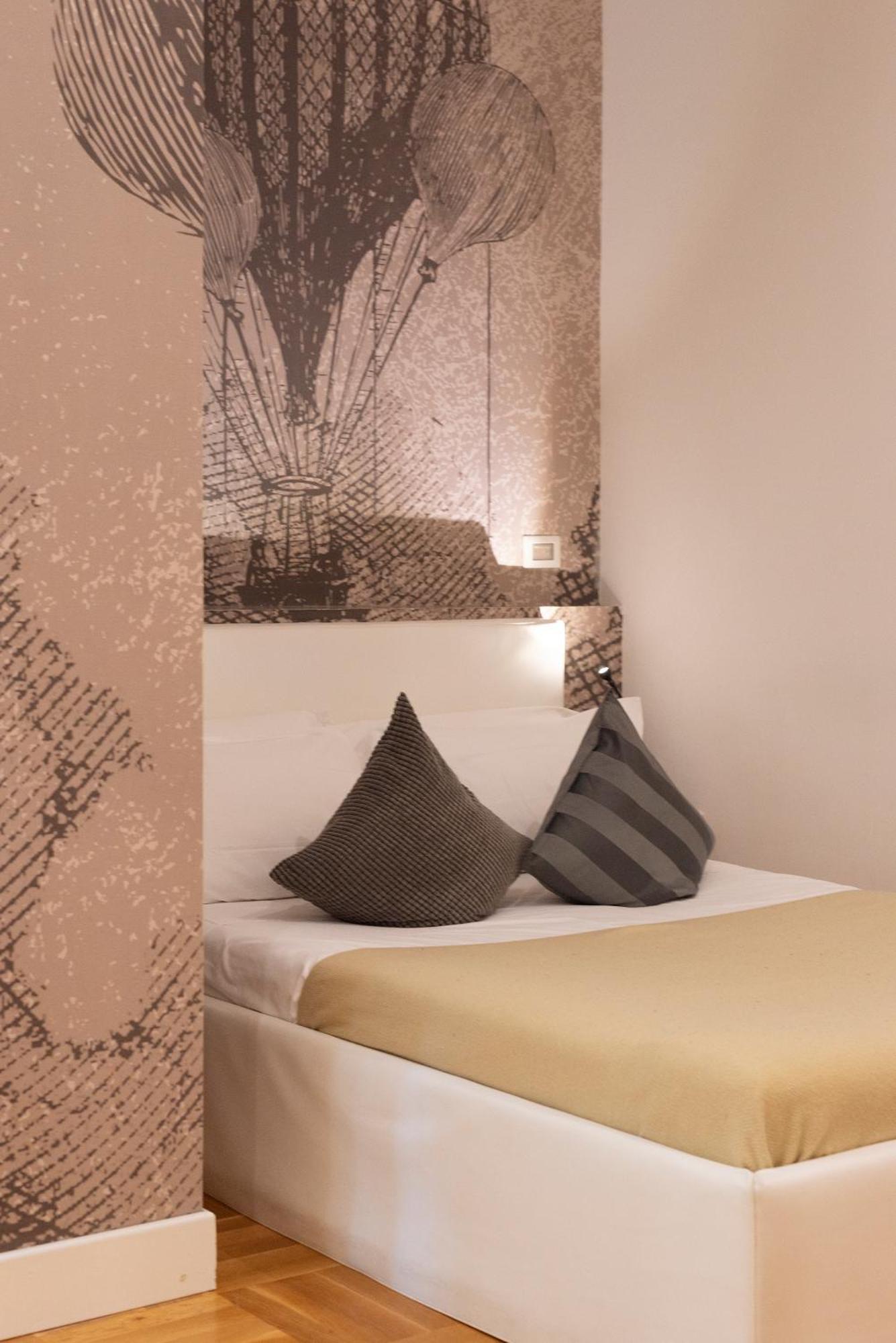 Pignatelli Rooms Наполи Екстериор снимка