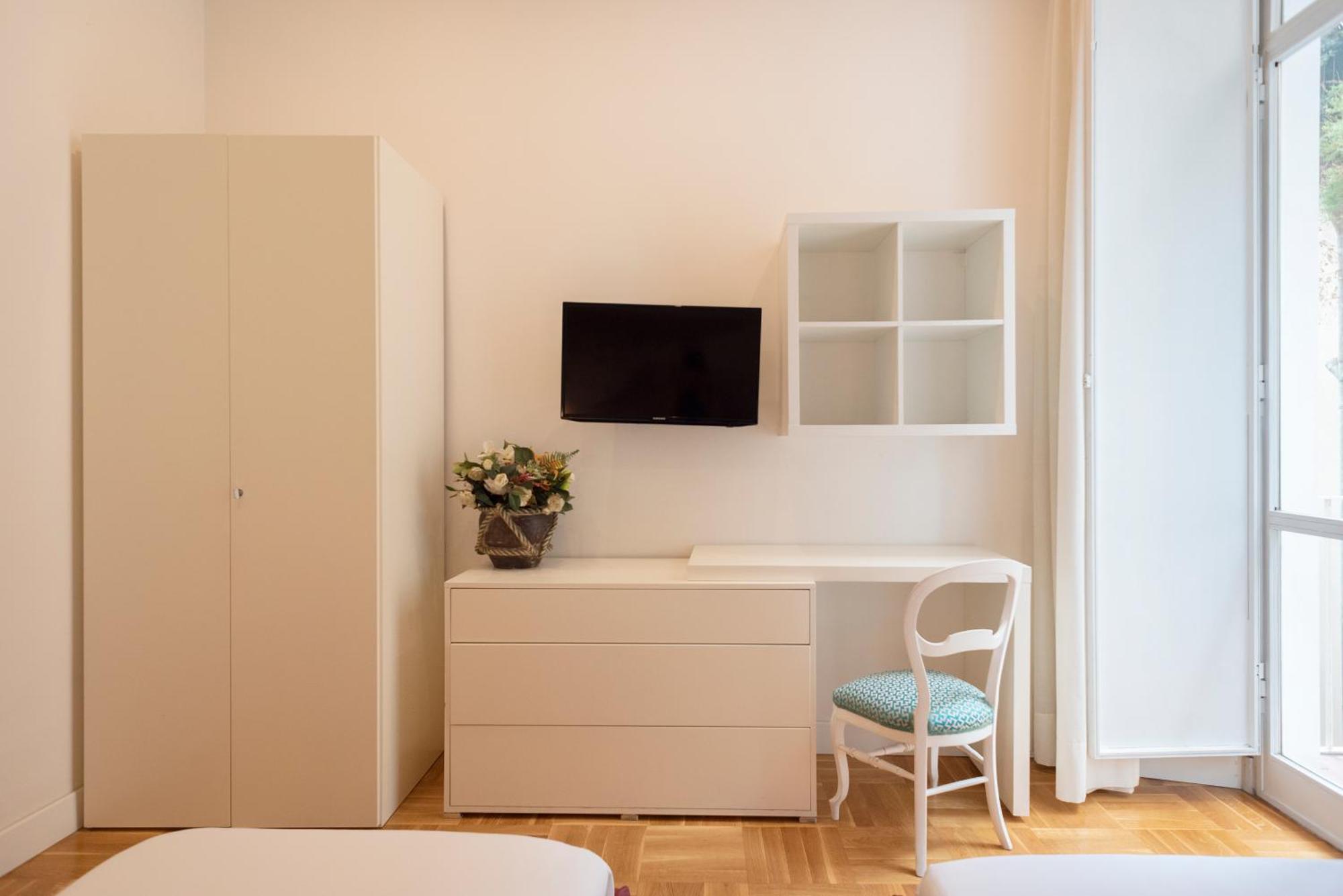 Pignatelli Rooms Наполи Екстериор снимка